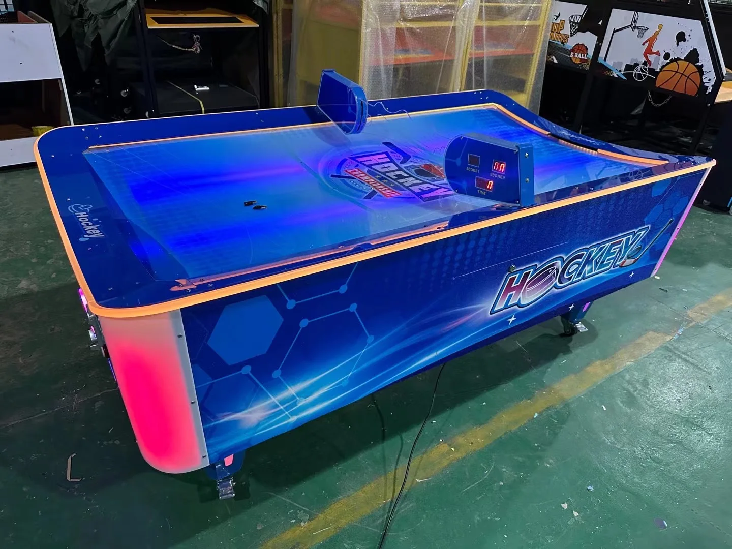 Coin Operated Amusement Arcade - مراجعة Air Hockey Table وسعره